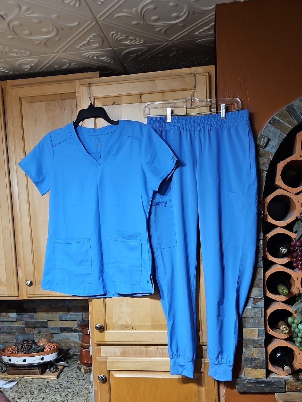 Med Couture Insight Ceil Blue Scrubs Scrub Set Jogger